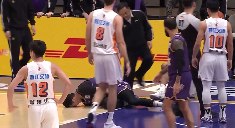 开奖-1夜2人重伤！大鸟赖俊豪伤情更新，北控躲过一劫，天津遭晴天霹雳